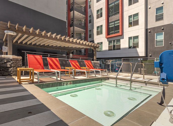 Hot Tub at Academy65